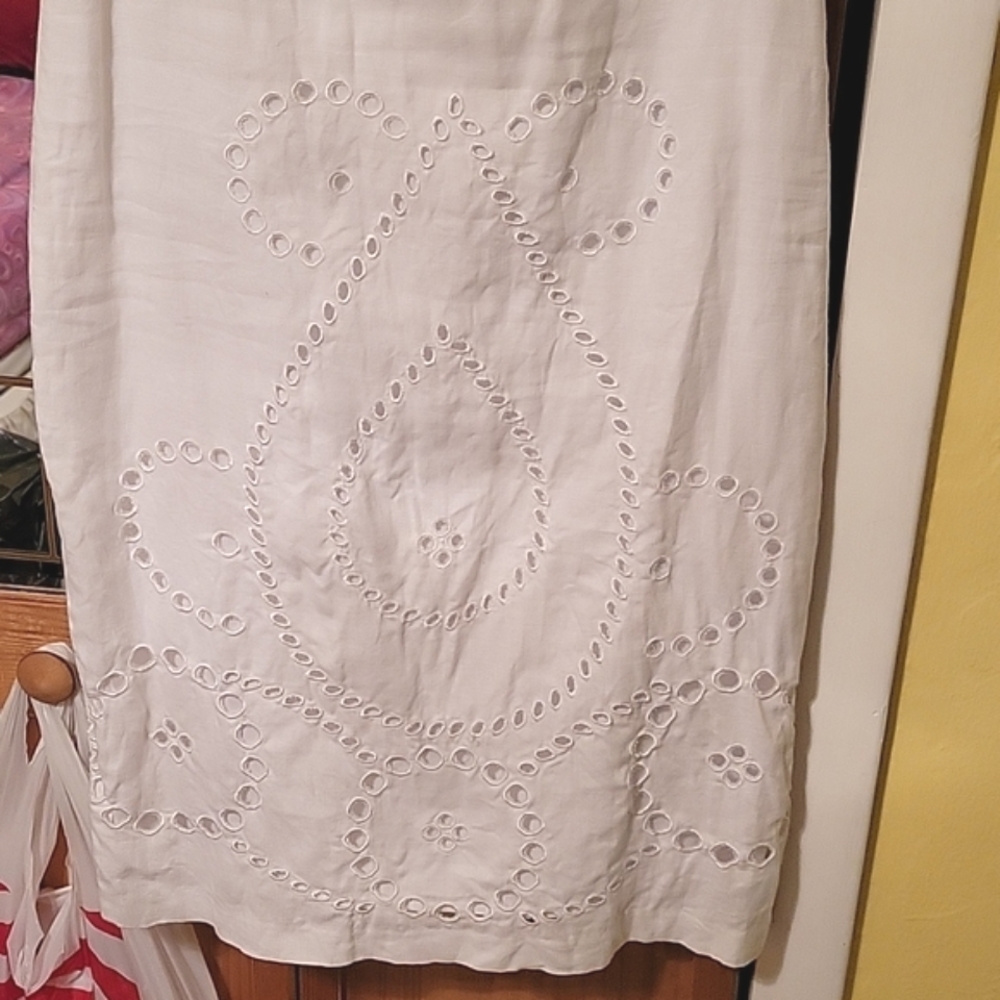 Lined White Shift Dress With Pattern - image 2